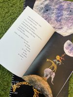 "A que sabe a lua?" é um clássico da literatura infanto-juvenil. Este é um livro em que os animais desejam saber há já muito tempo se a lua seria salgada ou doce.