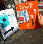 O livro "A última paragem" passa-se durante uma viagem que um neto cheio de perguntas faz a uma avó com respostas lúcidas e extraordinárias.