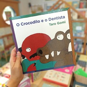 O livro "O crocodilo e o dentista" é um livro humorístico do autor japonês Taro Gomi. Com o texto simples em repetição torna a leitura mais mais agradável e divertida.