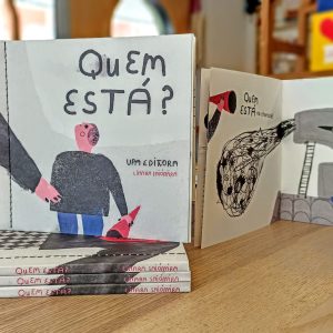 Quem está?