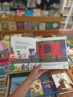 "Cem sementes que voaram" é um livro que traz a floresta para o centro das atenções, celebrando a resistência das sementes e a inteligência das árvores e da natureza.