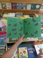 "Cem sementes que voaram" é um livro que traz a floresta para o centro das atenções, celebrando a resistência das sementes e a inteligência das árvores e da natureza.