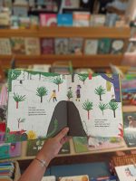 "Cem sementes que voaram" é um livro que traz a floresta para o centro das atenções, celebrando a resistência das sementes e a inteligência das árvores e da natureza.