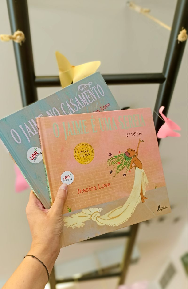 O livro ilustrado "Jaime é uma sereia" é o primeiro da autora Jessica Love. Aborda  a celebração da individualidade e uma vitória do amor incondicional.