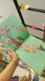 O livro ilustrado "Jaime é uma sereia" é o primeiro da autora Jessica Love. Aborda  a celebração da individualidade e uma vitória do amor incondicional.