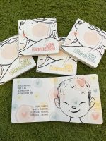 Mil Beijinhos é um livro ilutrado, terno e delicado que celebra o amor incondicional entre quem cuida e quem é cuidado