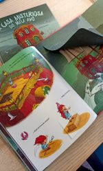 "A casa misteriosa do meu avô" é mais um livro ilustrado e incrível da dupla Meritxell Martí e Xavier Salomó. Um livro cheio de segredos misteriosos, abas e que irão surpreender cada leitor!