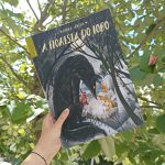 "A floresta do lobo" conta uma história de amizade muito especial, entre uma menina capaz de superar os seus medos e uma das mais belas criaturas selvagens.