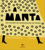 "A Manta - uma história aos quadradinhos (de tecido)" é um livro das autoras portuguesas Isabel Minhós Martins e Yara Kono. Trazem a nostalgia das histórias dos nossos avós com este livro. Nos livros aos quadradinhos, cada quadrado conta um pedaço de uma história.