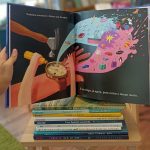 "O que vamos construir" é um livro do premiado ilustrador Oliver Jeffers para enternecer e maravilhar leitores de todas as idades.