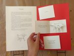"O Principezinho - O Grande Livro Pop-Up" é uma edição em formato pop-up, sendo que a complexidade das estruturas do papel torna tudo mais mágico vendo esta obra-prima de Saint-Exupéry em três dimensões.