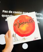 O ponto é um livro escrito e ilustrado por Peter H. Reynolds sobre uma menina que descobre o seu talento artístico.