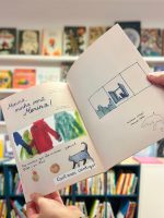 “Menina” é um livro ilustrado infanto-juvenil com cocriação da escritora Henriqueta Cristina e da ilustradora Joana Mosi.